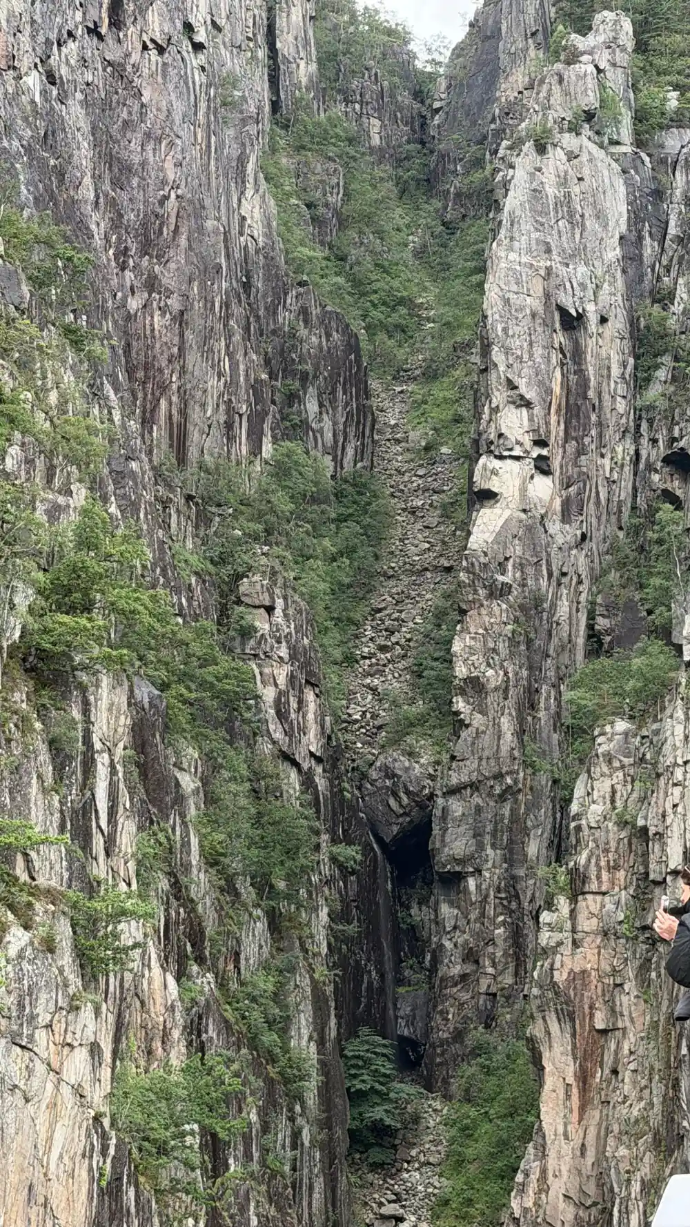 Narrow gorge between two vertical rock walls